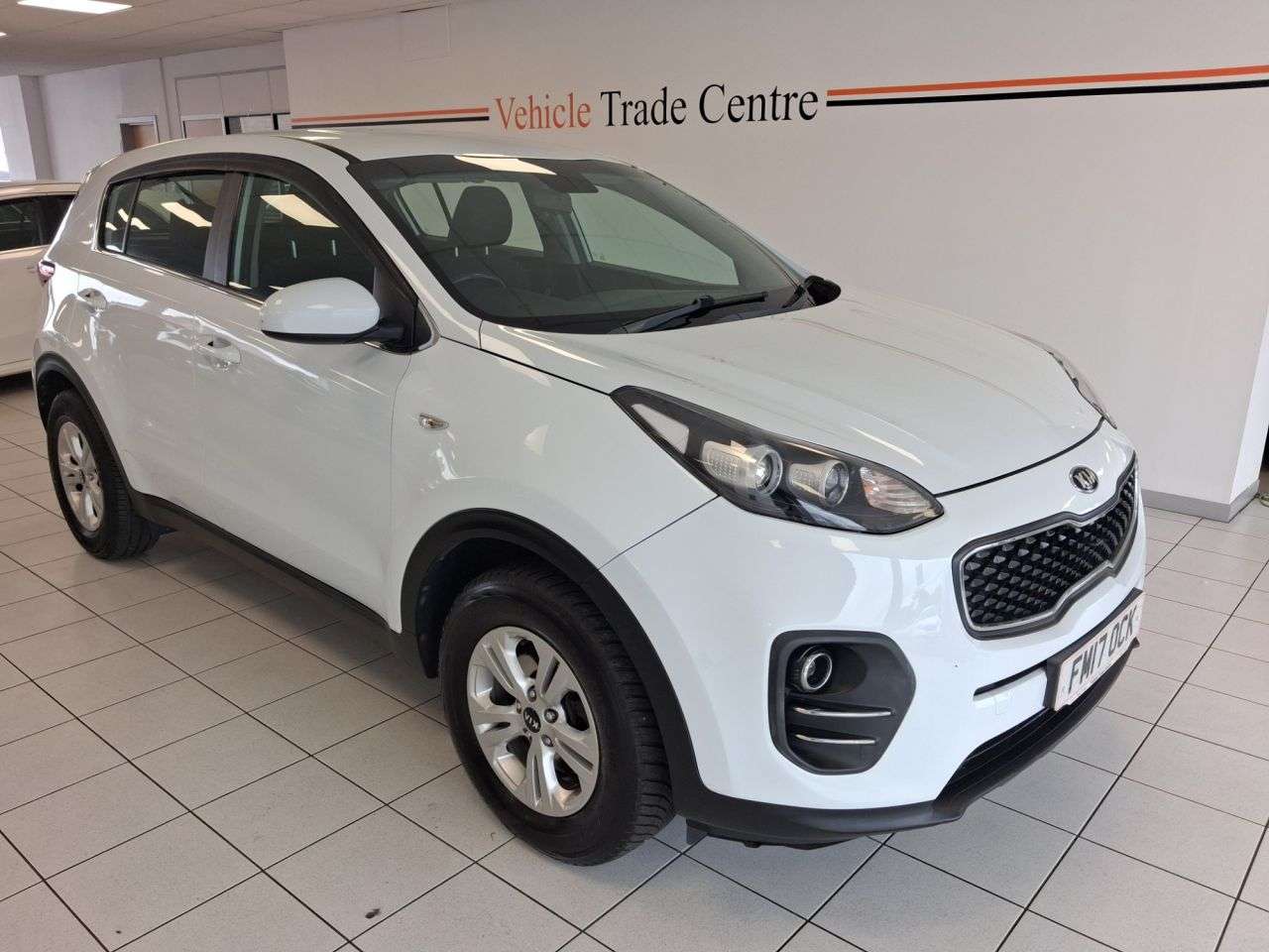 A 2017 KIA SPORTAGE 1.6 GDi 1 SUV 5dr Petrol Manual Euro 6 (s/s) (130 bhp) A 2017 KIA SPORTAGE 1.6 GDi 1 SUV 5dr Petrol Manual Euro 6 (s/s) (130 bhp)