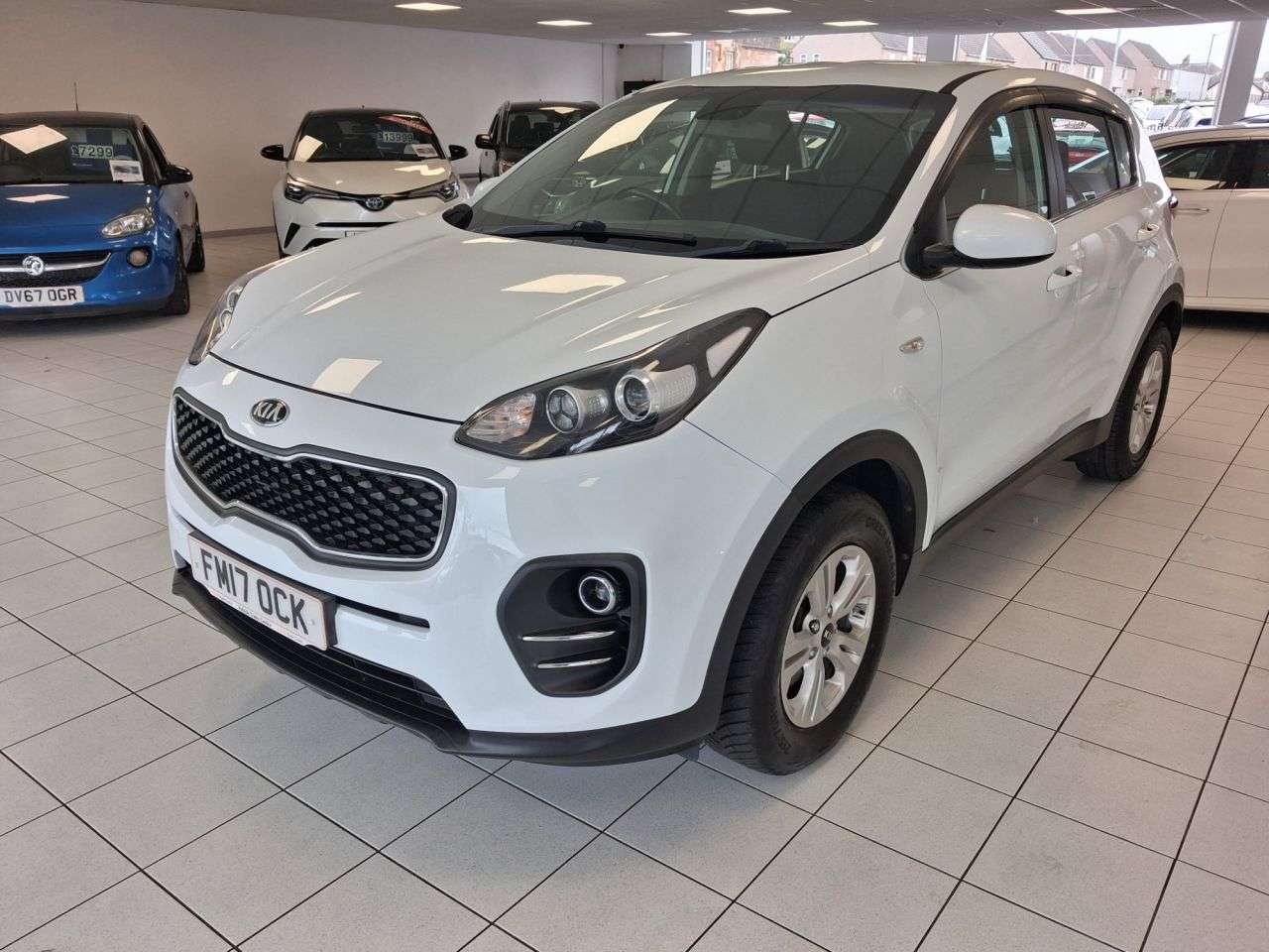 A 2017 KIA SPORTAGE 1.6 GDi 1 SUV 5dr Petrol Manual Euro 6 (s/s) (130 bhp) A 2017 KIA SPORTAGE 1.6 GDi 1 SUV 5dr Petrol Manual Euro 6 (s/s) (130 bhp)
