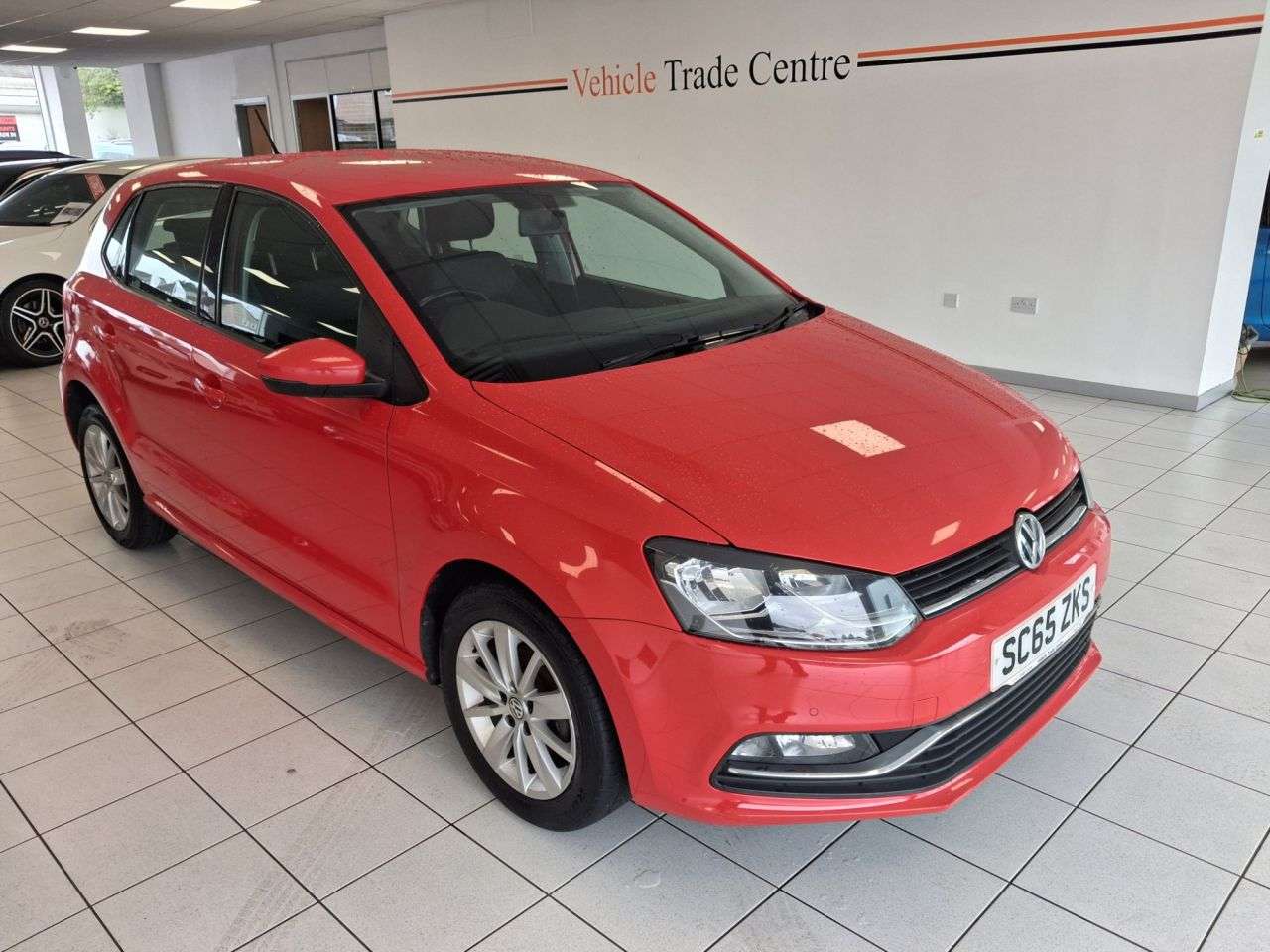 A 2015 VOLKSWAGEN POLO 1.0 BlueMotion Tech SE Hatchback 5dr Petrol Manual Euro 6 (s/s) (60 ps) A 2015 VOLKSWAGEN POLO 1.0 BlueMotion Tech SE Hatchback 5dr Petrol Manual Euro 6 (s/s) (60 ps)