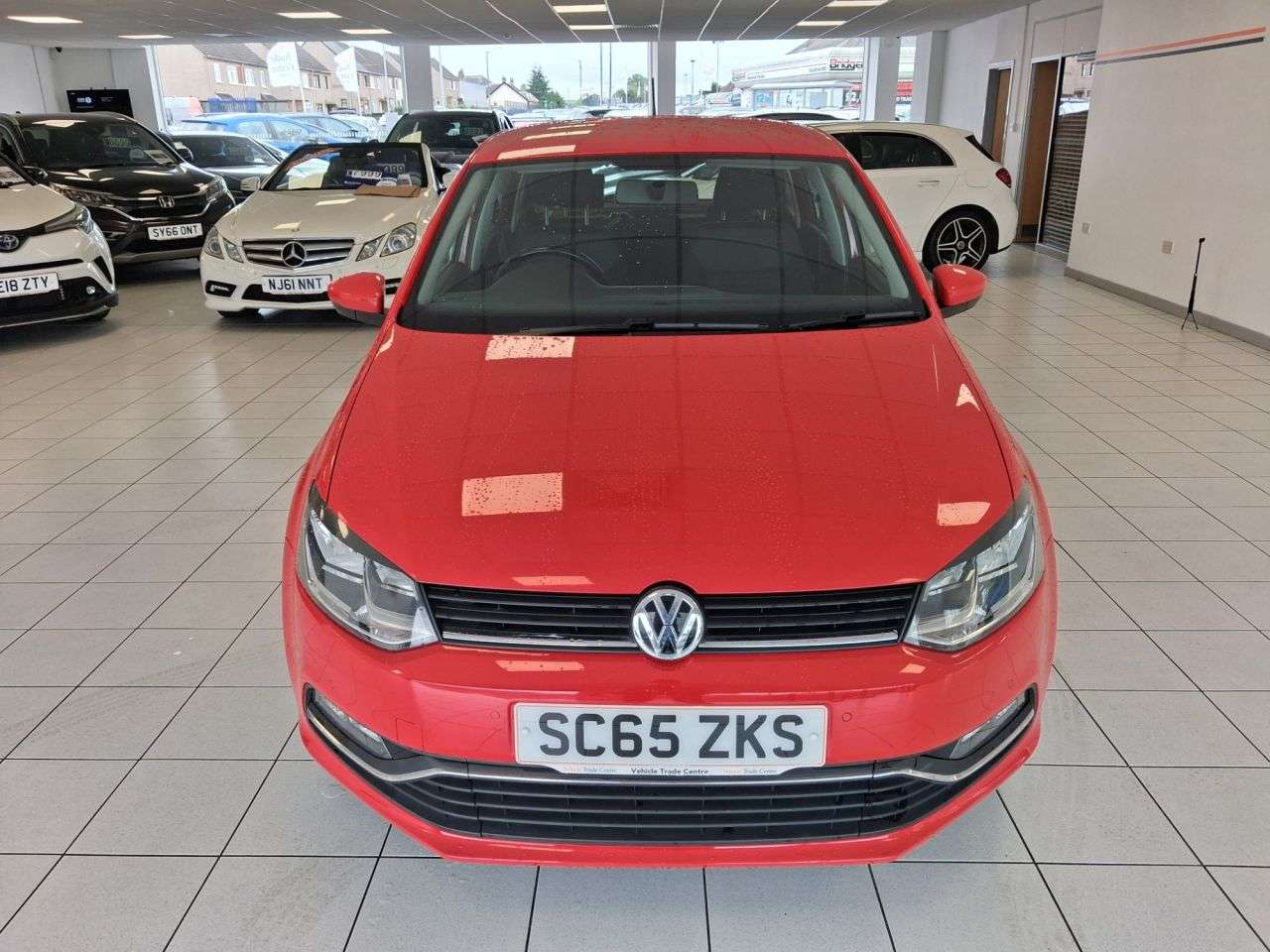 A 2015 VOLKSWAGEN POLO 1.0 BlueMotion Tech SE Hatchback 5dr Petrol Manual Euro 6 (s/s) (60 ps) A 2015 VOLKSWAGEN POLO 1.0 BlueMotion Tech SE Hatchback 5dr Petrol Manual Euro 6 (s/s) (60 ps)