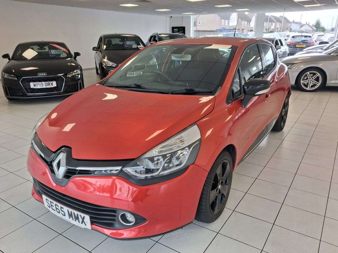 A 2015 RENAULT CLIO 1.5 dCi Dynamique Nav Hatchback 5dr Diesel Manual Euro 6 (s/s) (90 ps) A 2015 RENAULT CLIO 1.5 dCi Dynamique Nav Hatchback 5dr Diesel Manual Euro 6 (s/s) (90 ps)