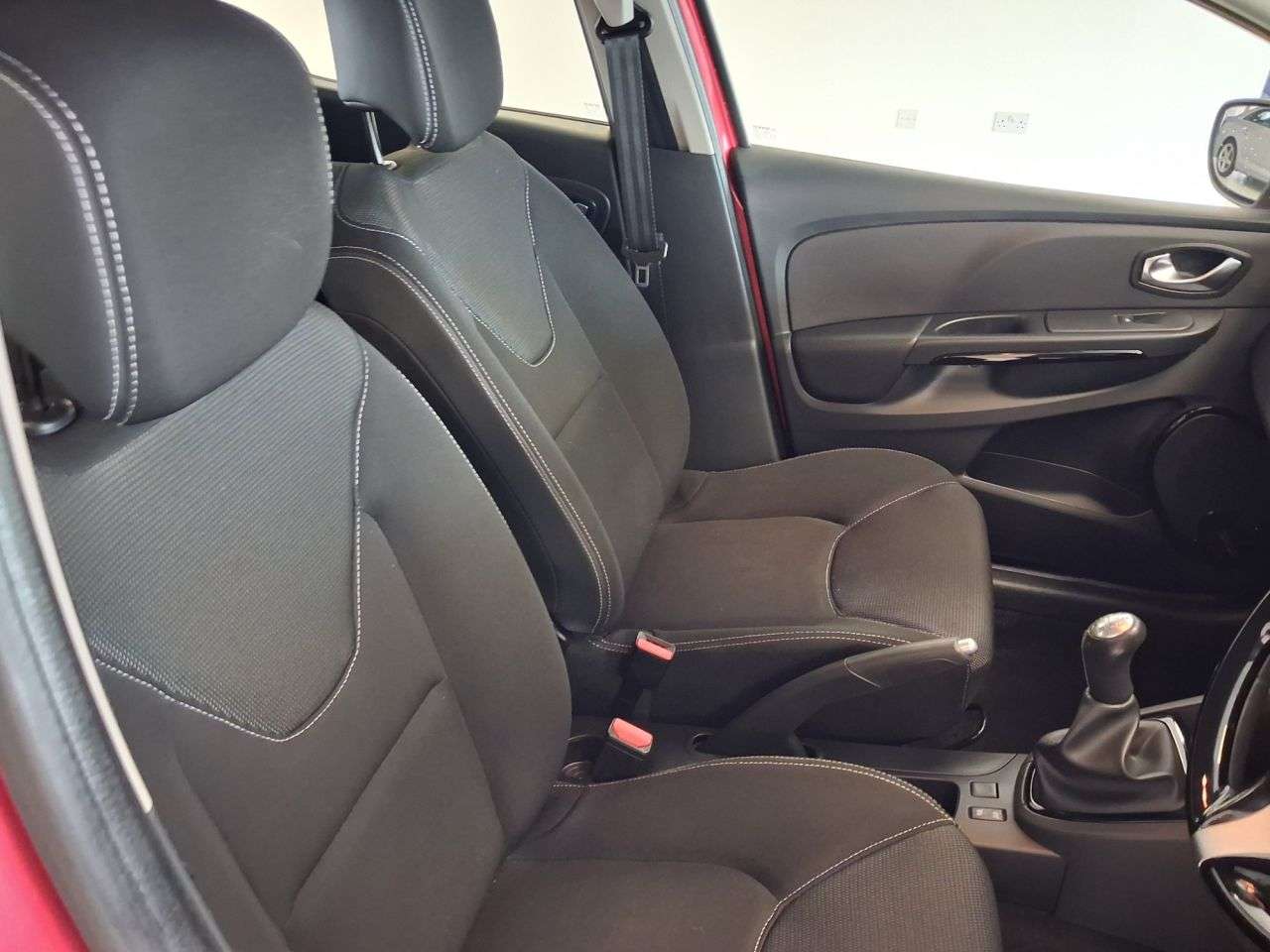 2015 RENAULT CLIO 2015 RENAULT CLIO