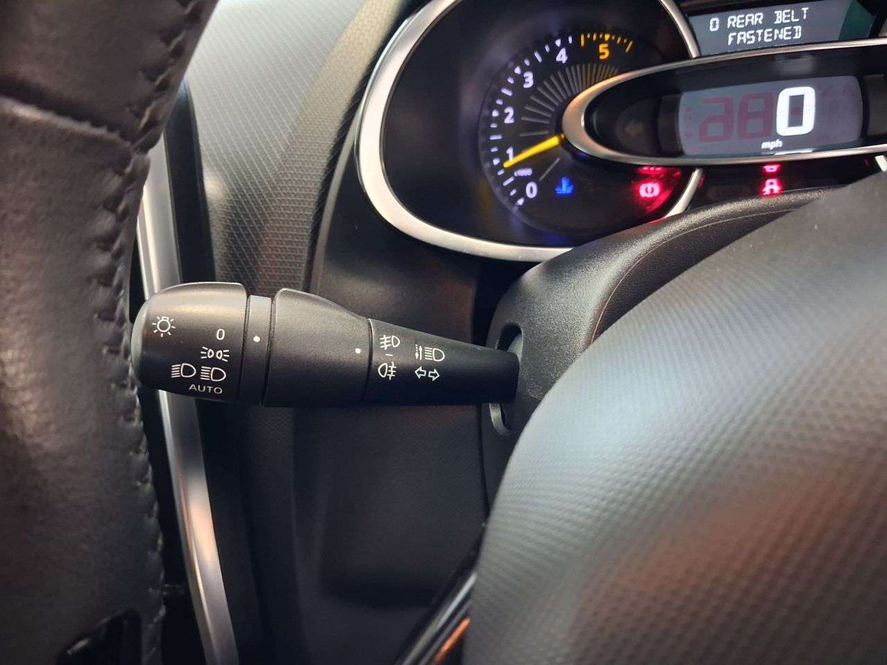 2015 RENAULT CLIO 2015 RENAULT CLIO