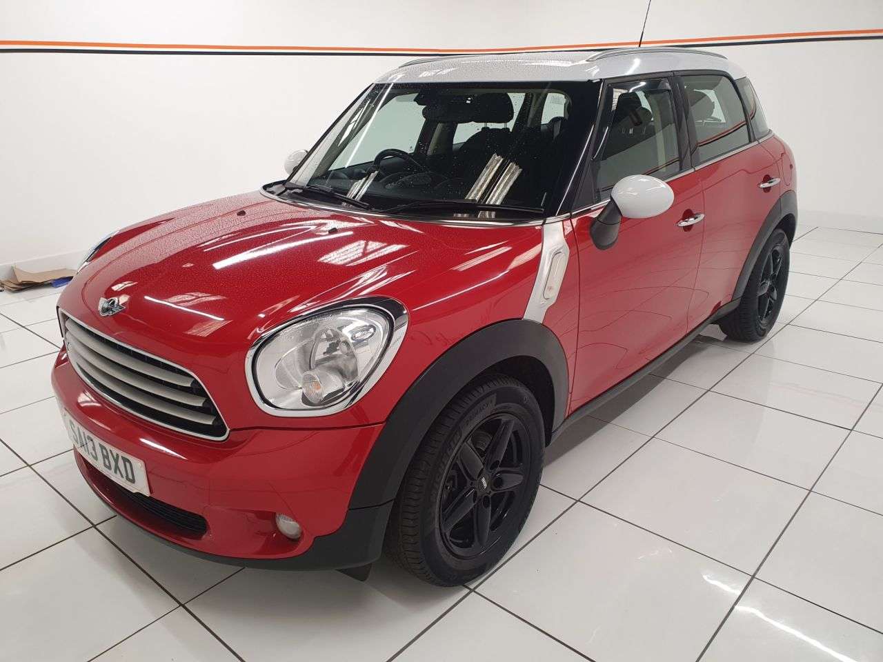 A 2013 MINI COUNTRYMAN 1.6 Cooper D SUV 5dr Diesel Manual Euro 5 (s/s) (112 ps) A 2013 MINI COUNTRYMAN 1.6 Cooper D SUV 5dr Diesel Manual Euro 5 (s/s) (112 ps)
