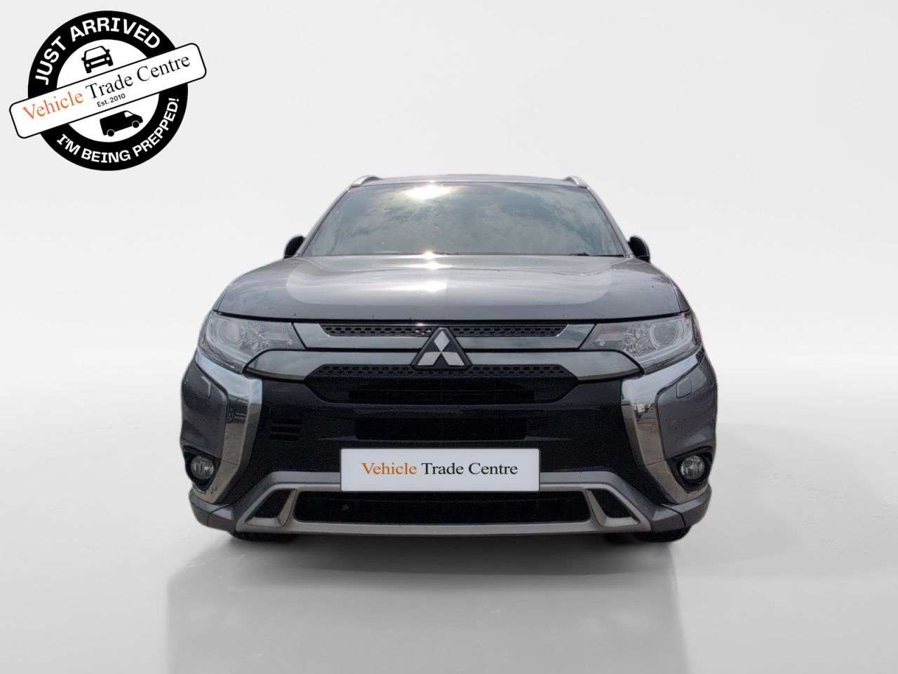 A 2020 MITSUBISHI OUTLANDER 2.4h TwinMotor 13.8kWh Dynamic SUV 5dr Petrol Plug-in Hybrid CVT 4WD Euro 6 A 2020 MITSUBISHI OUTLANDER 2.4h TwinMotor 13.8kWh Dynamic SUV 5dr Petrol Plug-in Hybrid CVT 4WD Euro 6