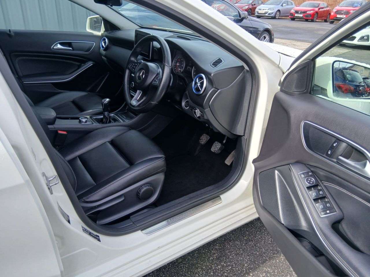 2017 MERCEDES-BENZ A CLASS 2017 MERCEDES-BENZ A CLASS