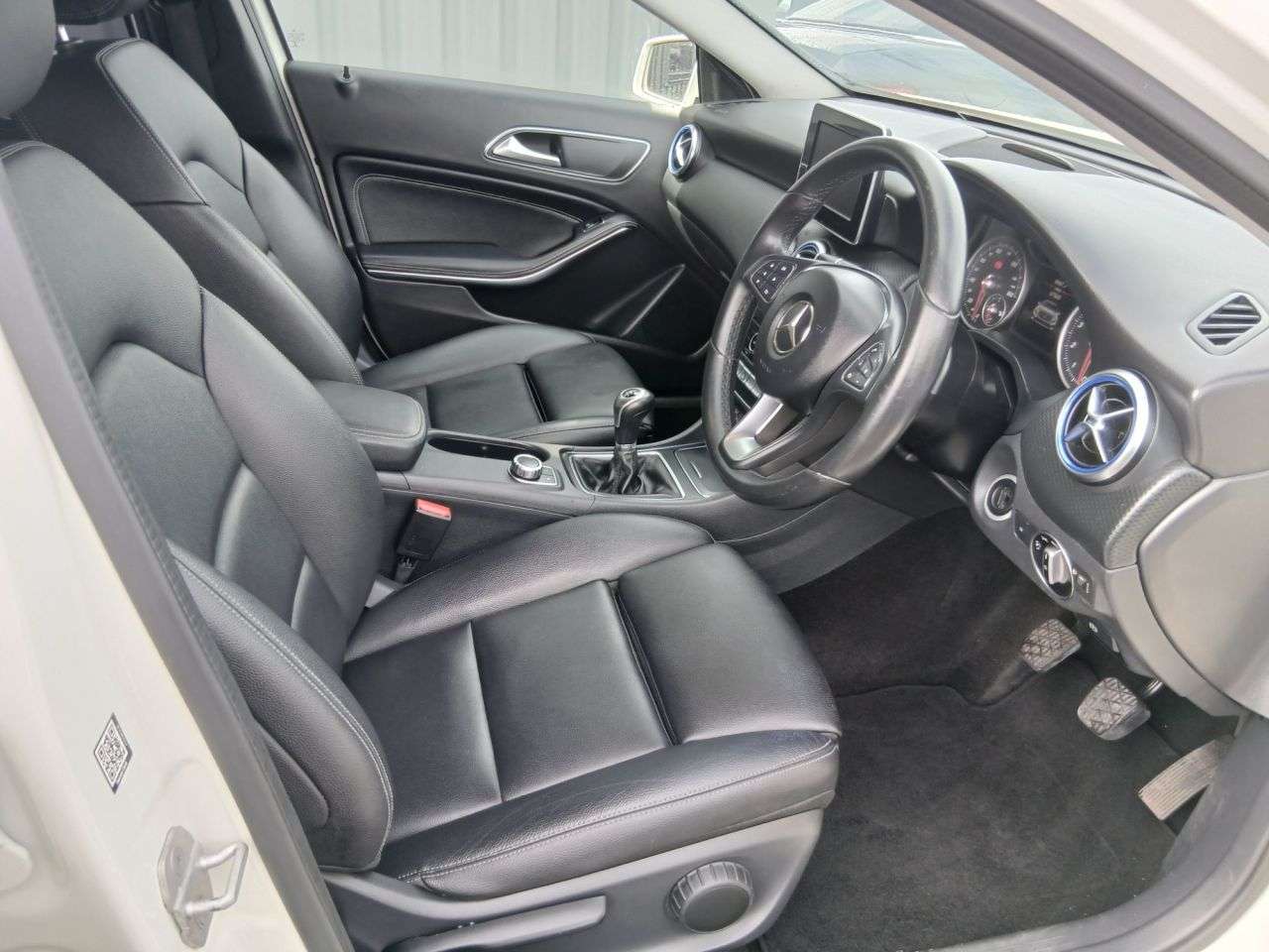 2017 MERCEDES-BENZ A CLASS 2017 MERCEDES-BENZ A CLASS