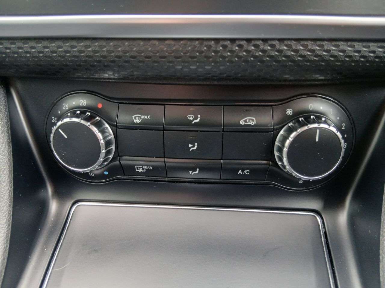 2017 MERCEDES-BENZ A CLASS 2017 MERCEDES-BENZ A CLASS