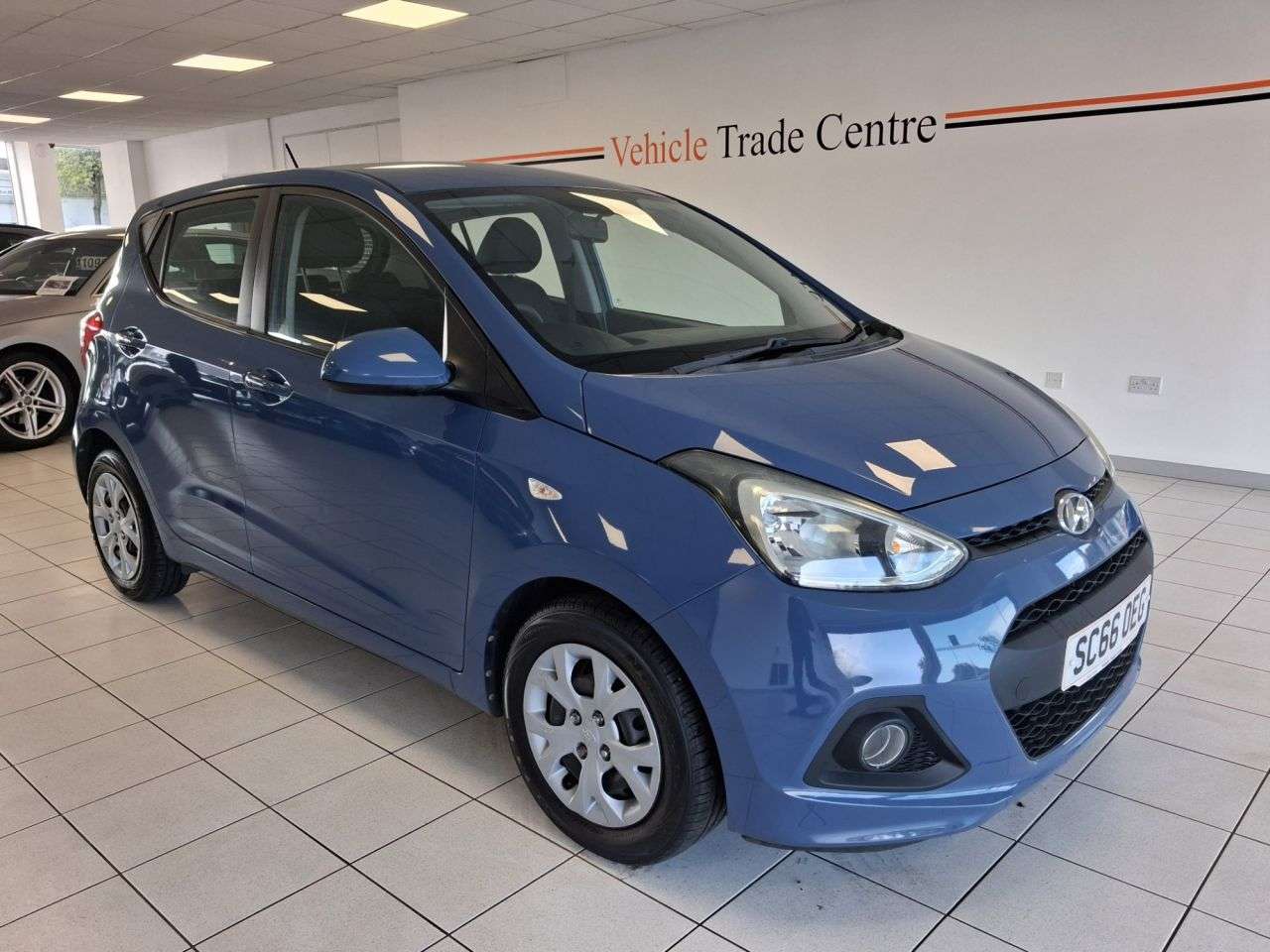 A 2016 HYUNDAI I10 1.0 SE Hatchback 5dr Petrol Manual Euro 5 (66 ps) A 2016 HYUNDAI I10 1.0 SE Hatchback 5dr Petrol Manual Euro 5 (66 ps)
