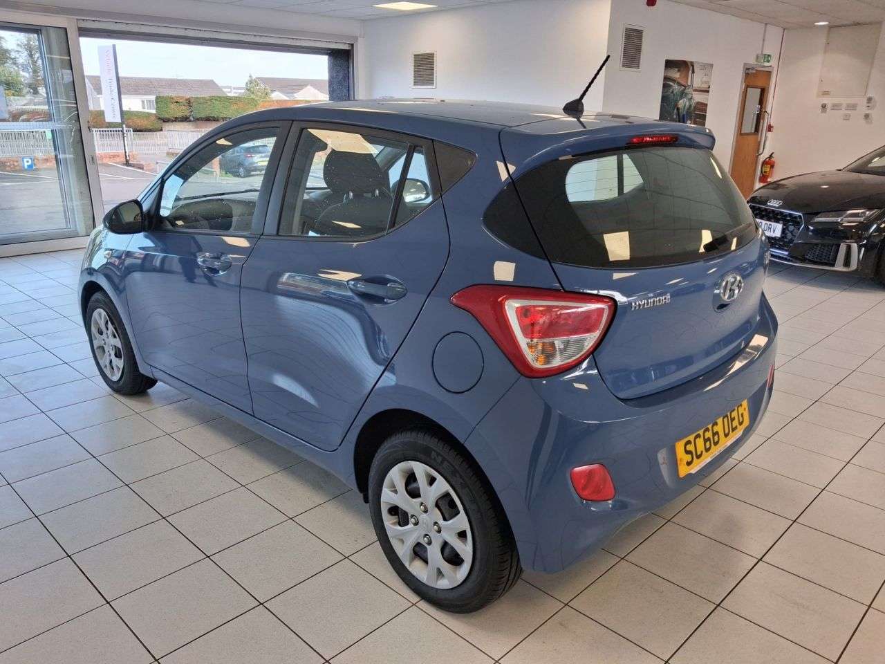 A 2016 HYUNDAI I10 1.0 SE Hatchback 5dr Petrol Manual Euro 5 (66 ps) A 2016 HYUNDAI I10 1.0 SE Hatchback 5dr Petrol Manual Euro 5 (66 ps)