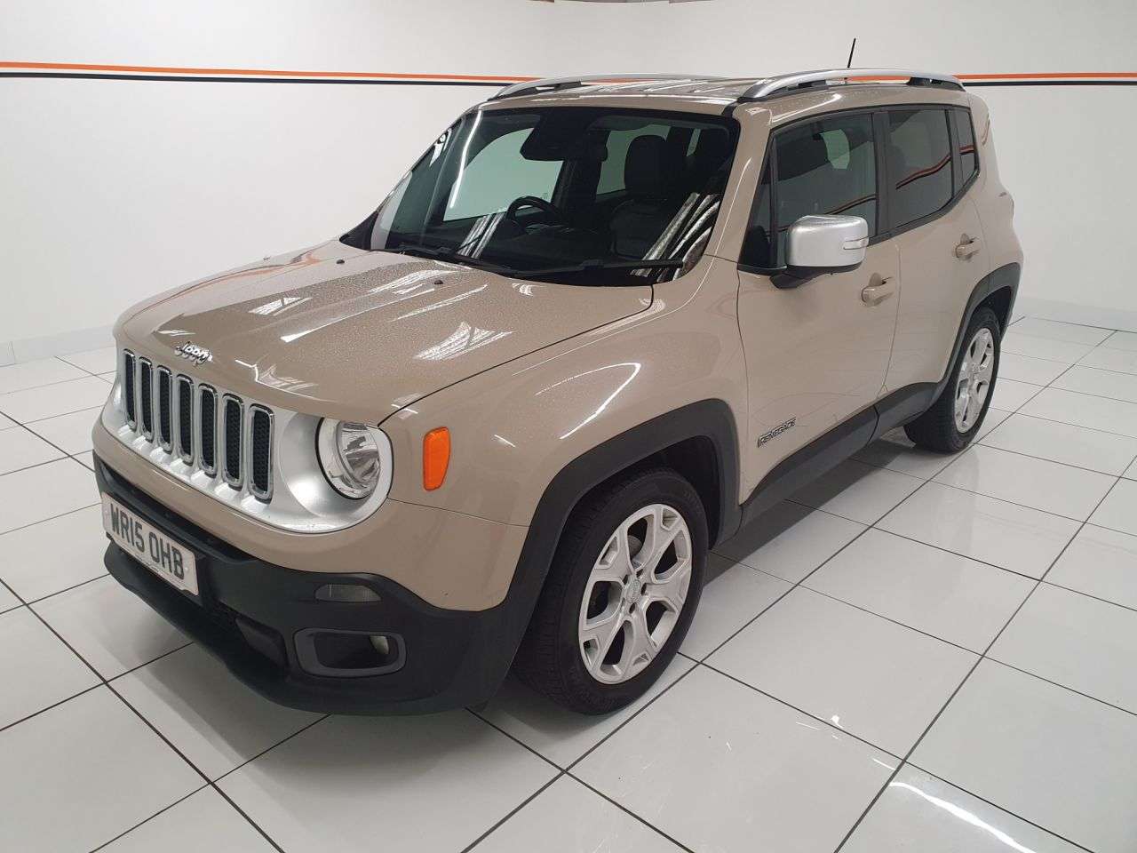 A 2015 JEEP RENEGADE 1.6 MultiJetII Limited SUV 5dr Diesel Manual Euro 5 (s/s) (120 ps) A 2015 JEEP RENEGADE 1.6 MultiJetII Limited SUV 5dr Diesel Manual Euro 5 (s/s) (120 ps)