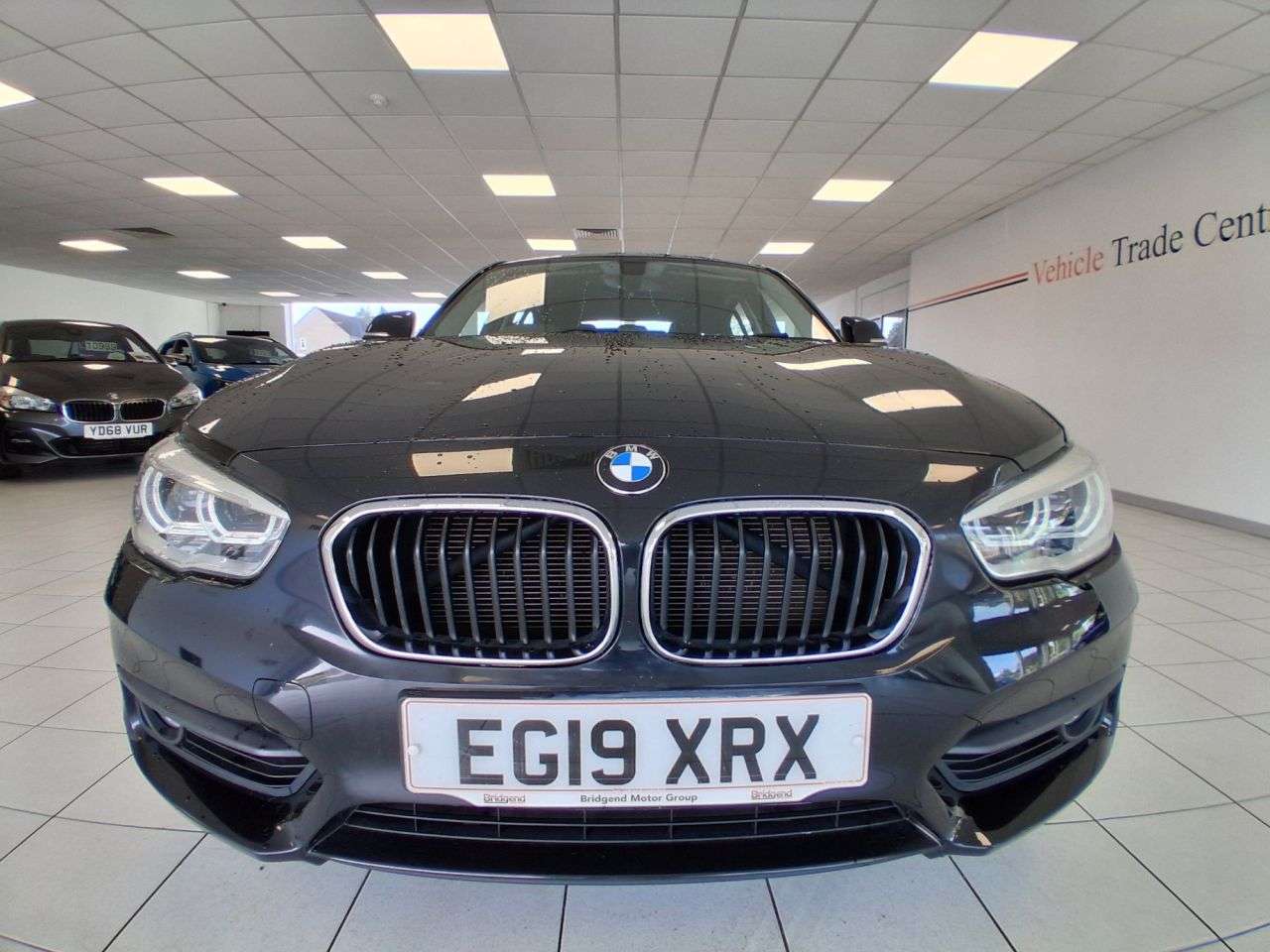 A 2019 BMW 1 SERIES 1.5 118i SE Business Hatchback 5dr Petrol Manual Euro 6 (s/s) (136 ps) A 2019 BMW 1 SERIES 1.5 118i SE Business Hatchback 5dr Petrol Manual Euro 6 (s/s) (136 ps)