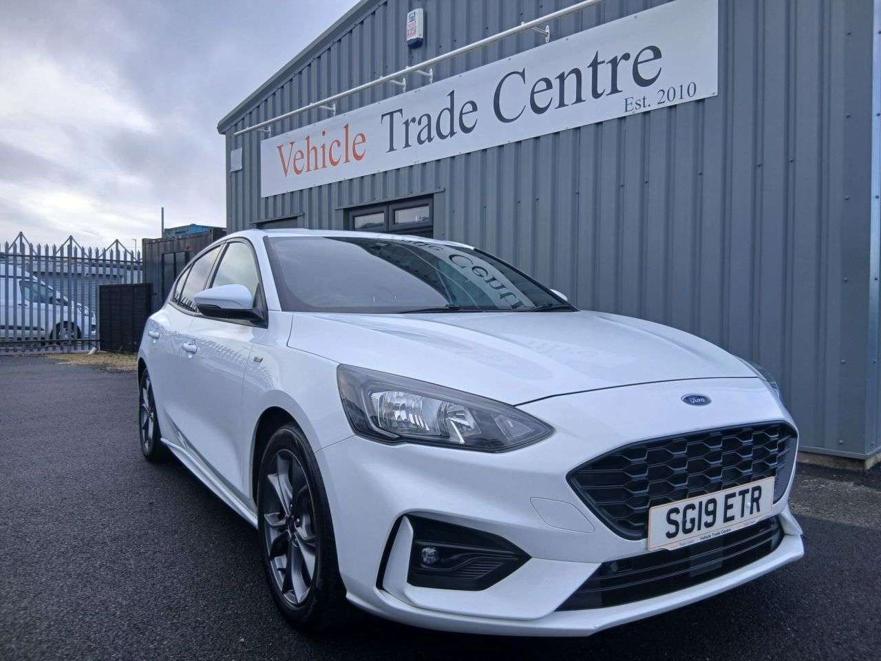 A 2019 FORD FOCUS 1.0T EcoBoost ST-Line Hatchback 5dr Petrol Manual Euro 6 (s/s) (125 ps) A 2019 FORD FOCUS 1.0T EcoBoost ST-Line Hatchback 5dr Petrol Manual Euro 6 (s/s) (125 ps)