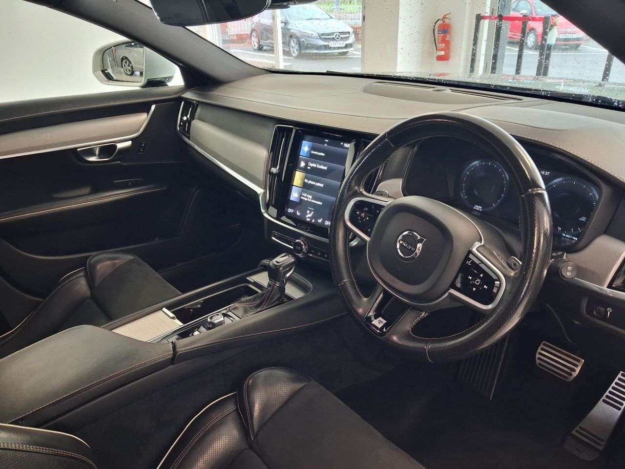2019 VOLVO V90 2019 VOLVO V90