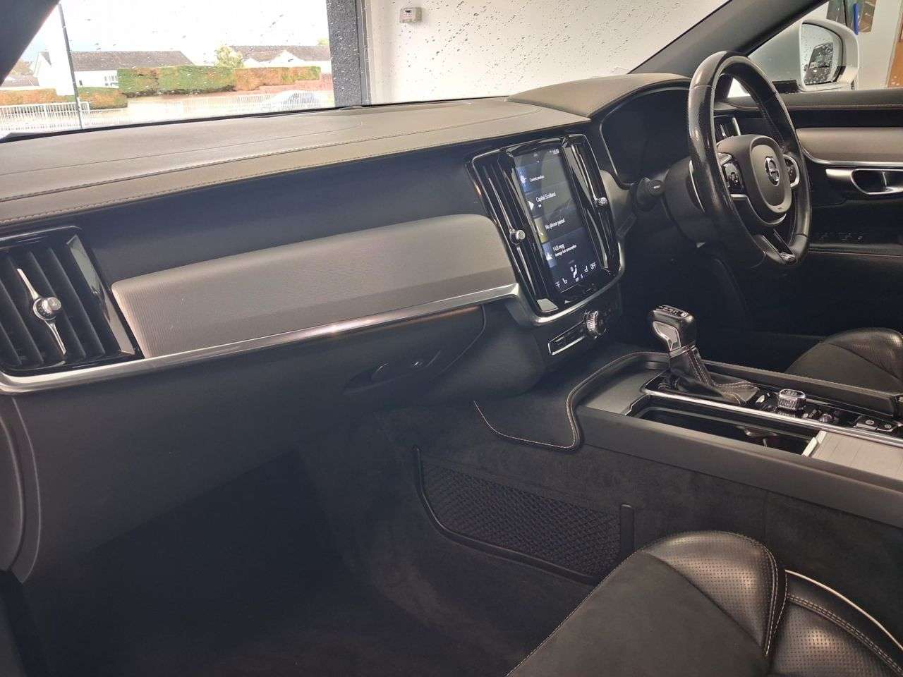 2019 VOLVO V90 2019 VOLVO V90