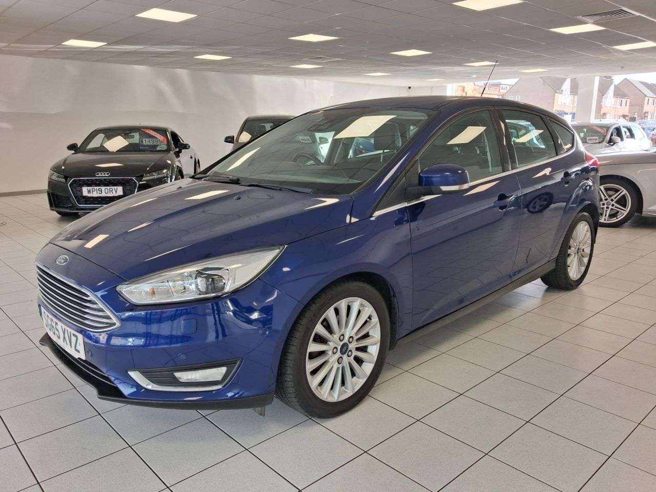 A 2015 FORD FOCUS 1.0T EcoBoost Titanium X Hatchback 5dr Petrol Manual Euro 6 (s/s) (125 ps) A 2015 FORD FOCUS 1.0T EcoBoost Titanium X Hatchback 5dr Petrol Manual Euro 6 (s/s) (125 ps)