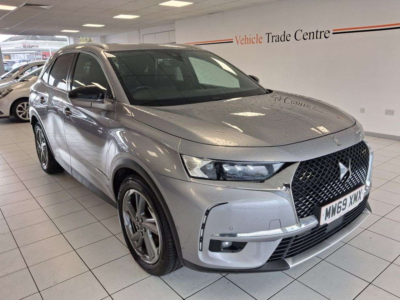 A 2019 DS AUTOMOBILES DS 7 CROSSBACK 1.6 PureTech GPF Prestige Crossback 5dr Petrol EAT8 Euro 6 (s/s) (225 ps) A 2019 DS AUTOMOBILES DS 7 CROSSBACK 1.6 PureTech GPF Prestige Crossback 5dr Petrol EAT8 Euro 6 (s/s) (225 ps)
