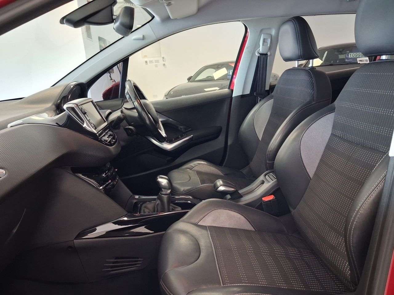 2016 PEUGEOT 2008 2016 PEUGEOT 2008