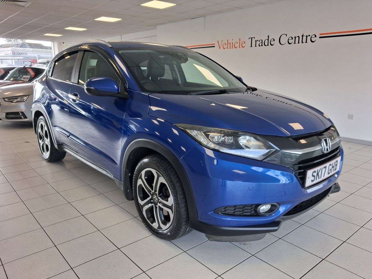 A 2017 HONDA HR-V 1.6 i-DTEC EX SUV 5dr Diesel Manual Euro 6 (s/s) (120 ps) A 2017 HONDA HR-V 1.6 i-DTEC EX SUV 5dr Diesel Manual Euro 6 (s/s) (120 ps)