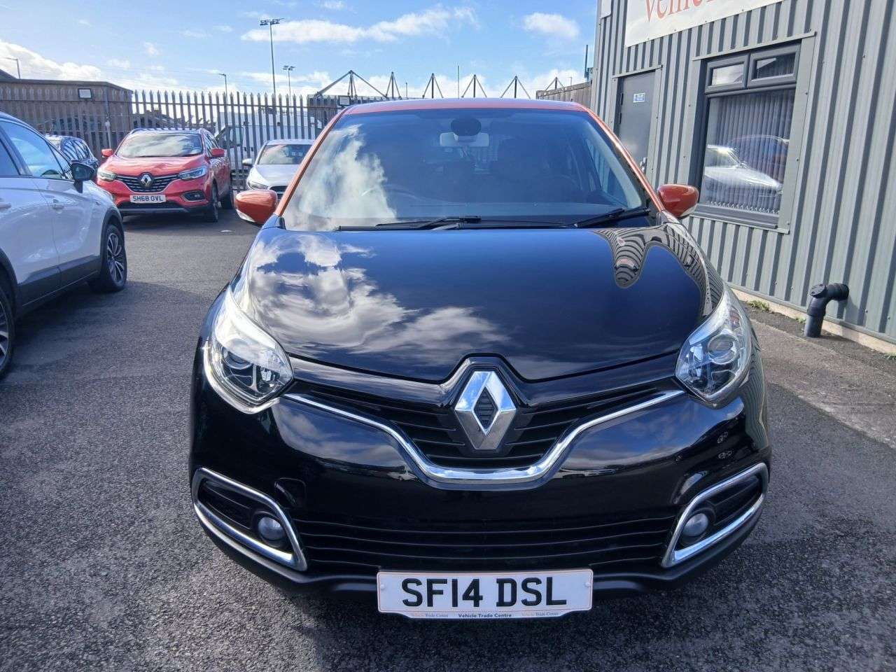 A 2014 RENAULT CAPTUR 1.5 dCi ENERGY Dynamique S MediaNav SUV 5dr Diesel Manual Euro 5 (s/s) (90 A 2014 RENAULT CAPTUR 1.5 dCi ENERGY Dynamique S MediaNav SUV 5dr Diesel Manual Euro 5 (s/s) (90