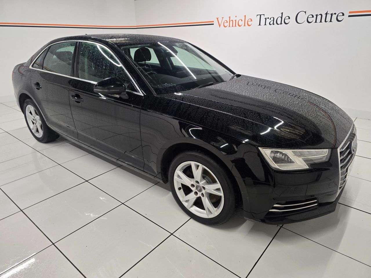 A 2017 AUDI A4 1.4 TFSI Sport Saloon 4dr Petrol Manual Euro 6 (s/s) (150 ps) A 2017 AUDI A4 1.4 TFSI Sport Saloon 4dr Petrol Manual Euro 6 (s/s) (150 ps)