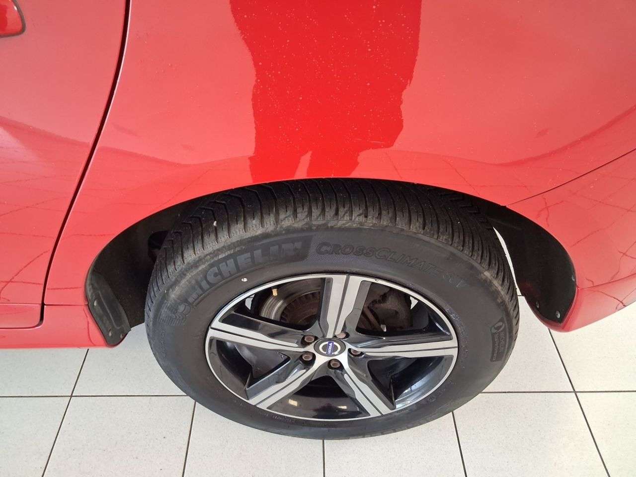 A 2016 VOLVO XC60 2.0 D4 R-Design Nav SUV 5dr Diesel Manual Euro 6 (s/s) (190 ps) A 2016 VOLVO XC60 2.0 D4 R-Design Nav SUV 5dr Diesel Manual Euro 6 (s/s) (190 ps)