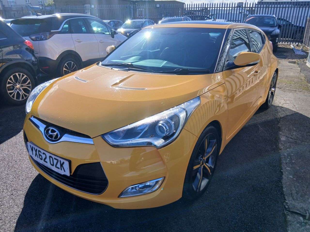 A 2012 HYUNDAI VELOSTER 1.6 GDi Sport Hatchback 4dr Petrol DCT Euro 5 (140 ps) A 2012 HYUNDAI VELOSTER 1.6 GDi Sport Hatchback 4dr Petrol DCT Euro 5 (140 ps)