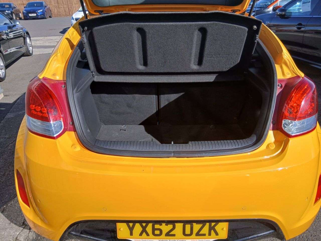 2012 HYUNDAI VELOSTER 2012 HYUNDAI VELOSTER