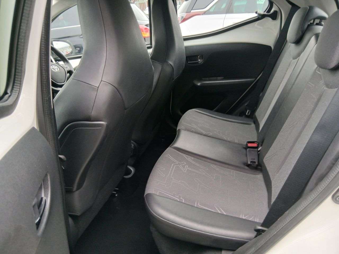 2014 TOYOTA AYGO 2014 TOYOTA AYGO