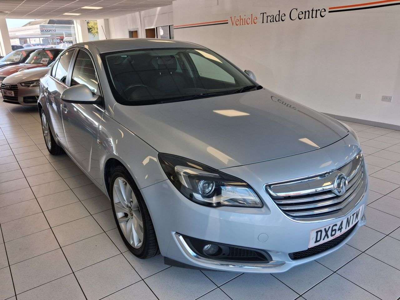 A 2014 VAUXHALL INSIGNIA 2.0 CDTi ecoFLEX SRi Hatchback 5dr Diesel Manual Euro 5 (s/s) (163 ps) A 2014 VAUXHALL INSIGNIA 2.0 CDTi ecoFLEX SRi Hatchback 5dr Diesel Manual Euro 5 (s/s) (163 ps)
