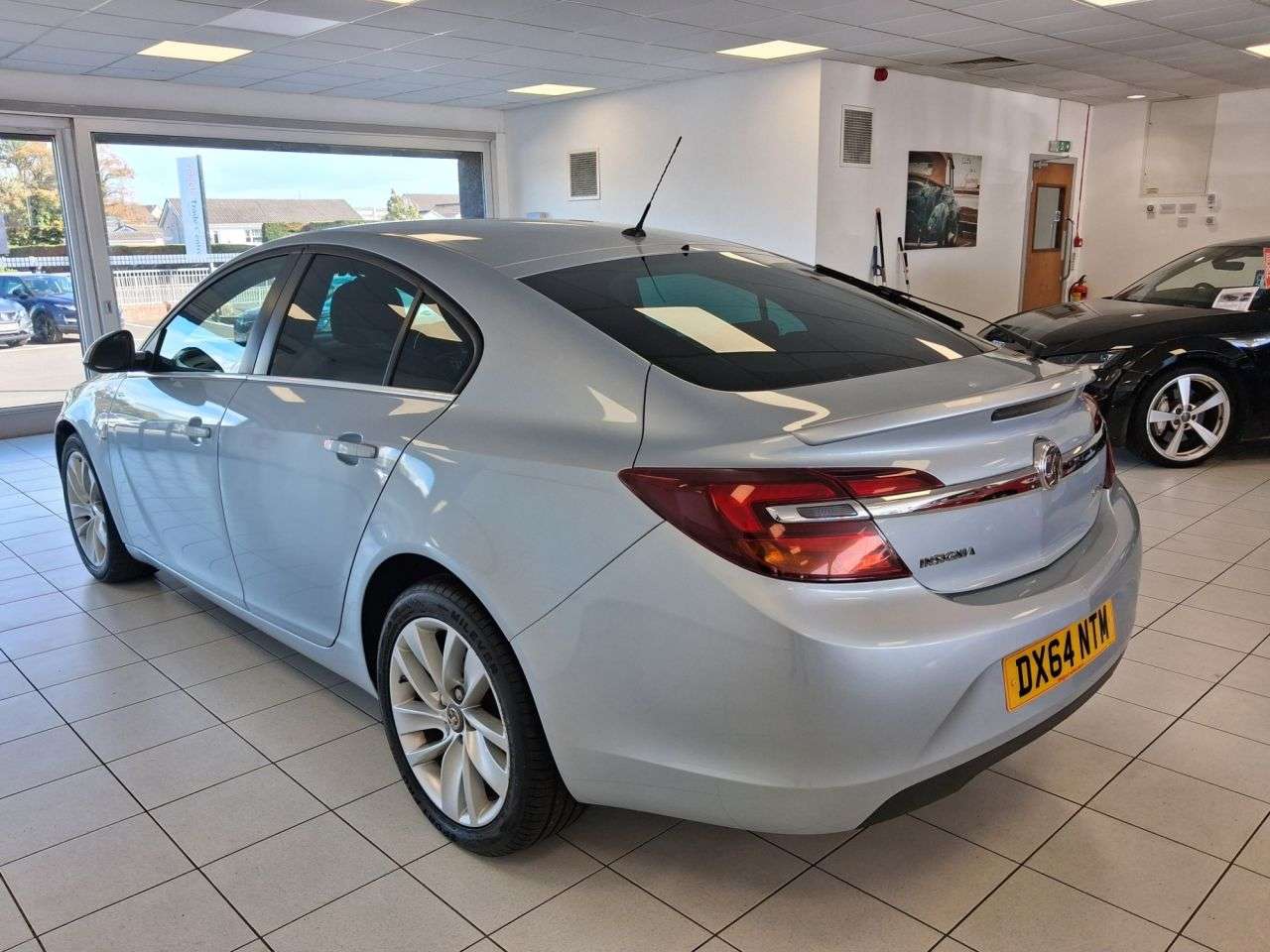 A 2014 VAUXHALL INSIGNIA 2.0 CDTi ecoFLEX SRi Hatchback 5dr Diesel Manual Euro 5 (s/s) (163 ps) A 2014 VAUXHALL INSIGNIA 2.0 CDTi ecoFLEX SRi Hatchback 5dr Diesel Manual Euro 5 (s/s) (163 ps)