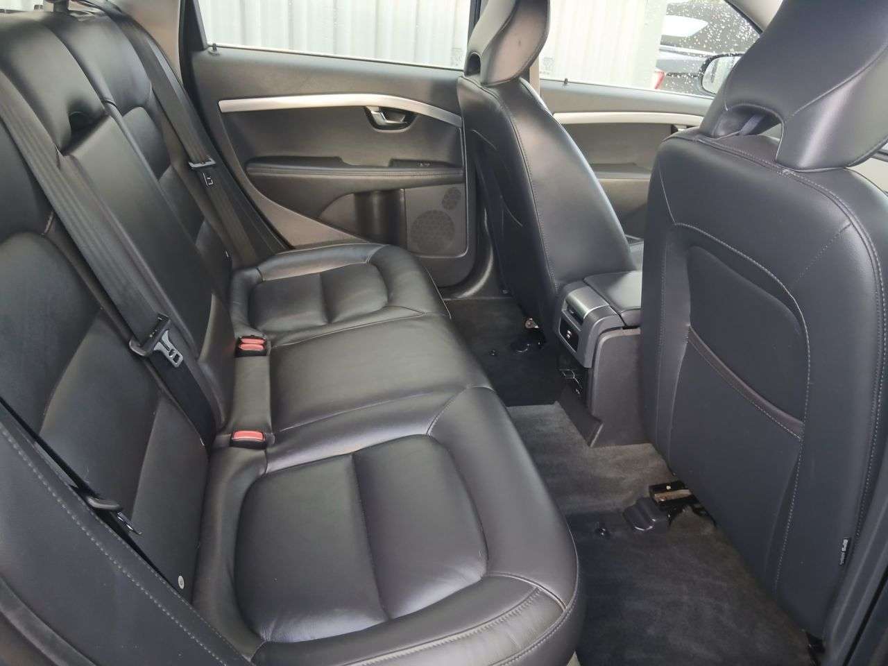 2015 VOLVO V70 2015 VOLVO V70