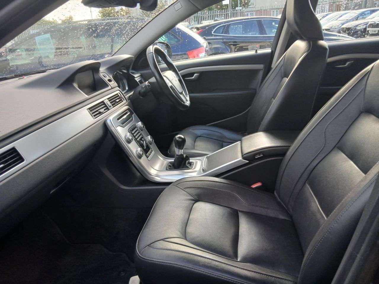2015 VOLVO V70 2015 VOLVO V70