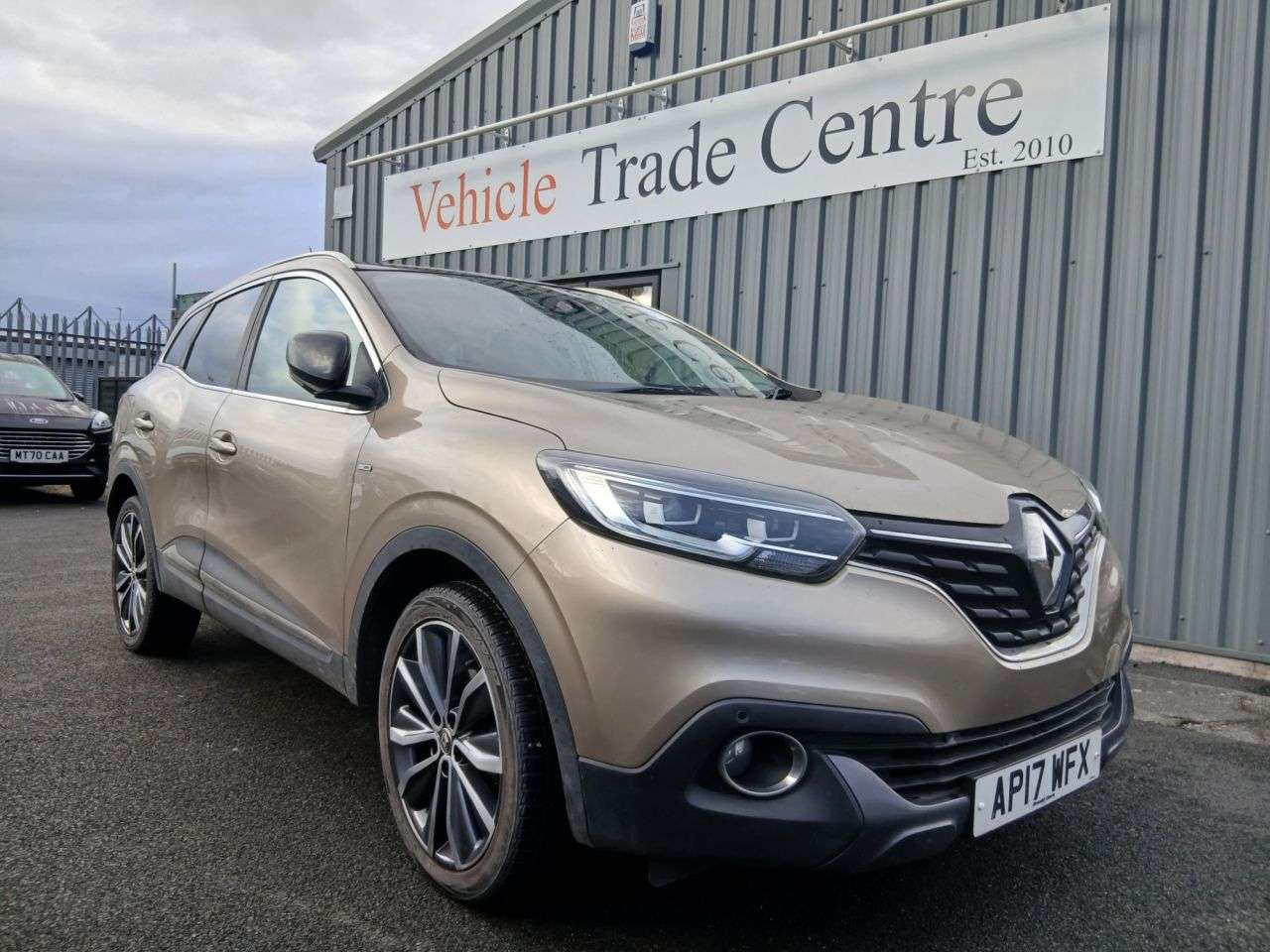 A 2017 RENAULT KADJAR 1.5 dCi Signature Nav SUV 5dr Diesel Manual Euro 6 (s/s) (110 ps) A 2017 RENAULT KADJAR 1.5 dCi Signature Nav SUV 5dr Diesel Manual Euro 6 (s/s) (110 ps)