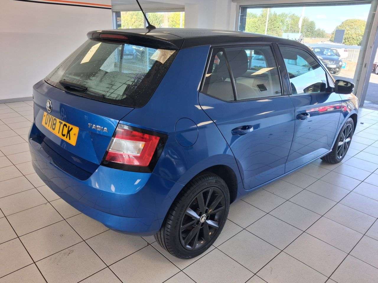 A 2018 SKODA FABIA 1.0 TSI Colour Edition Hatchback 5dr Petrol Manual Euro 6 (s/s) (95 ps) A 2018 SKODA FABIA 1.0 TSI Colour Edition Hatchback 5dr Petrol Manual Euro 6 (s/s) (95 ps)