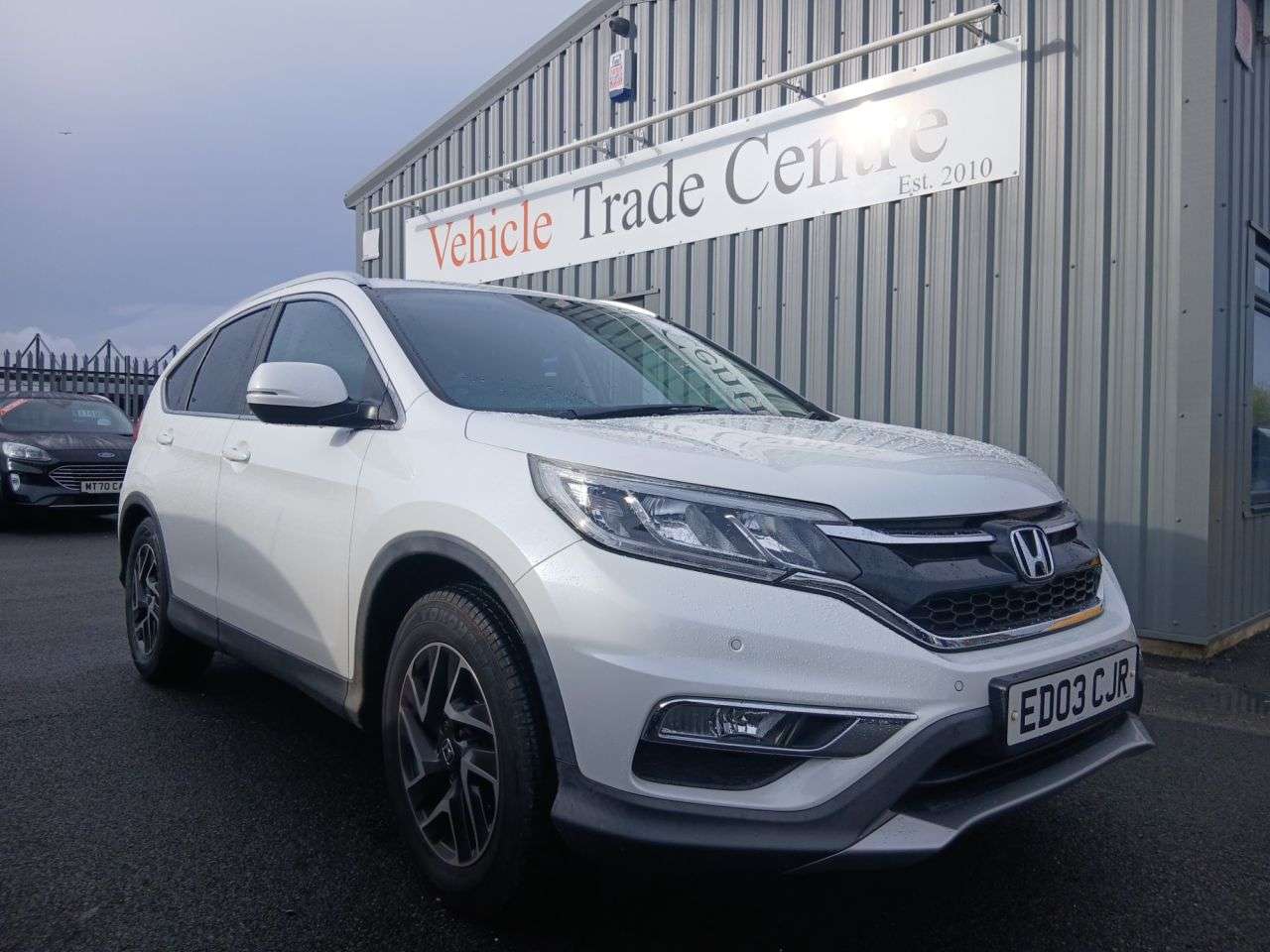 A 2017 HONDA CR-V 1.6 i-DTEC SE Plus SUV 5dr Diesel Manual Euro 6 (s/s) (120 ps) A 2017 HONDA CR-V 1.6 i-DTEC SE Plus SUV 5dr Diesel Manual Euro 6 (s/s) (120 ps)
