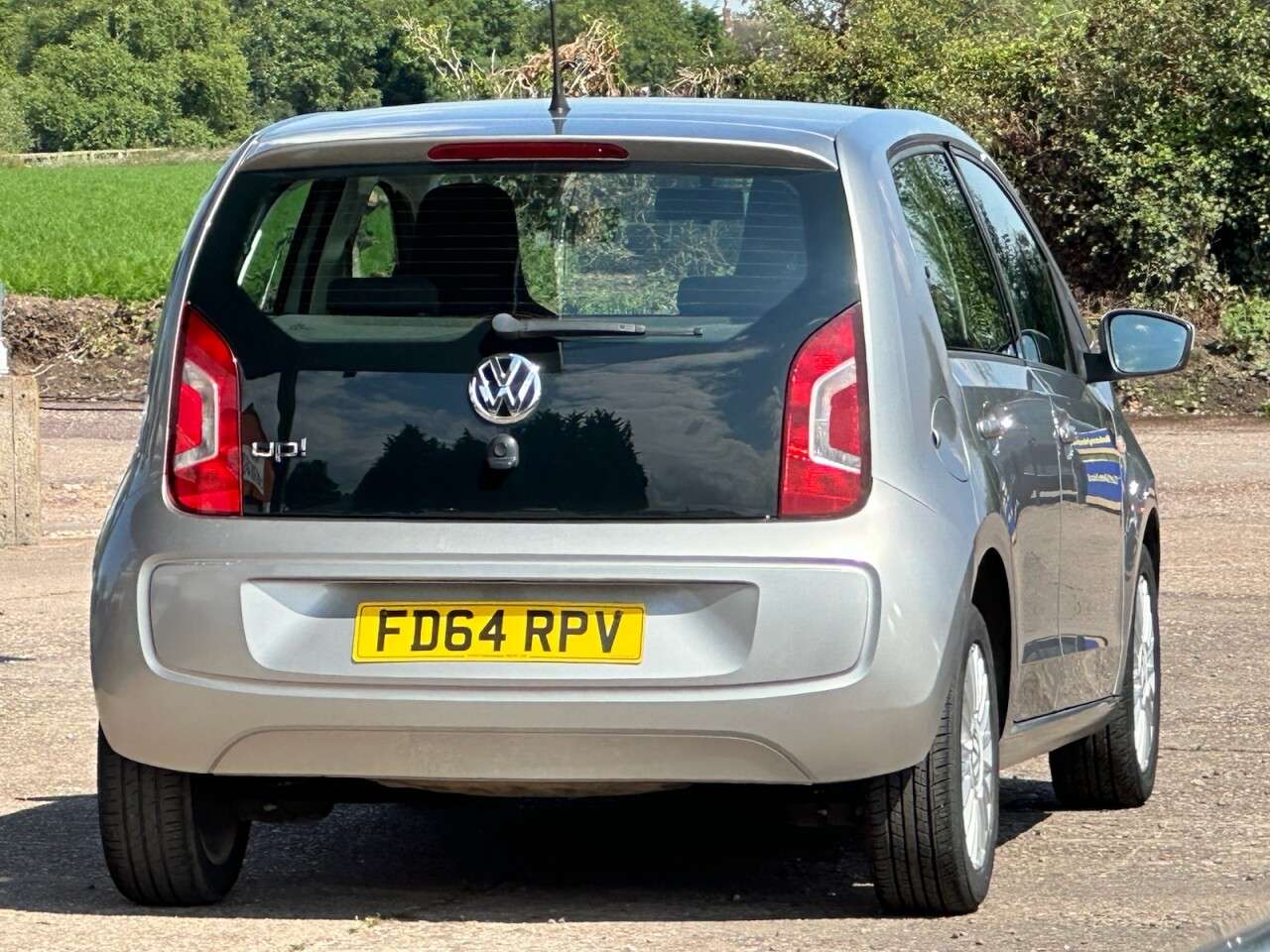 2015 VOLKSWAGEN UP 2015 VOLKSWAGEN UP