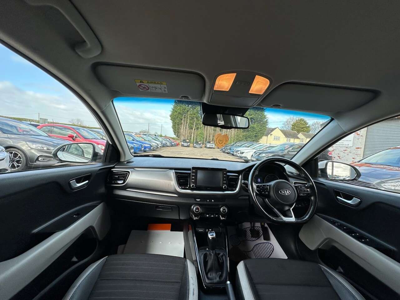 2019 KIA STONIC 2019 KIA STONIC