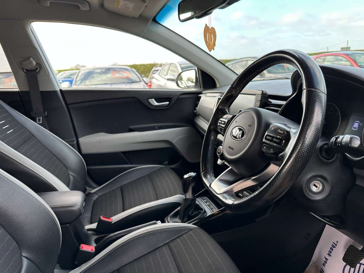 2019 KIA STONIC 2019 KIA STONIC