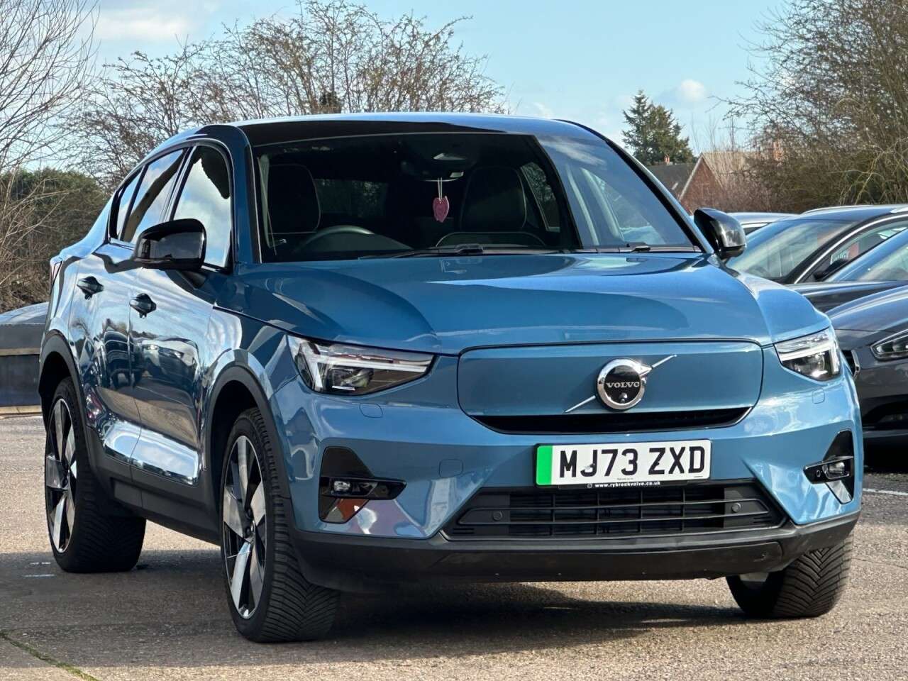 A 2023 VOLVO C40 Twin Recharge 82kWh Ultimate SUV 5dr Electric Auto AWD (408 ps) **360 CAMER A 2023 VOLVO C40 Twin Recharge 82kWh Ultimate SUV 5dr Electric Auto AWD (408 ps) **360 CAMER