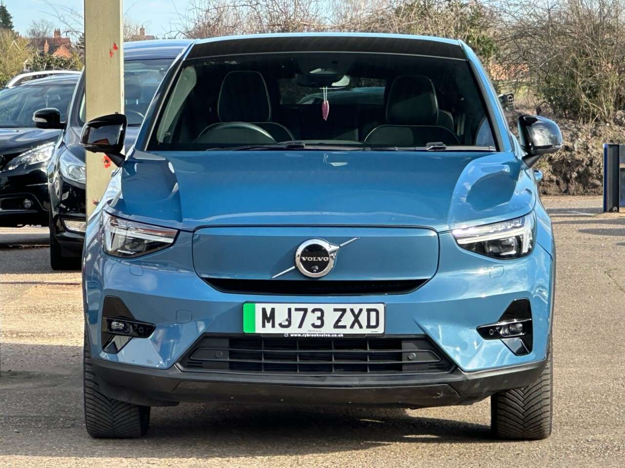 A 2023 VOLVO C40 Twin Recharge 82kWh Ultimate SUV 5dr Electric Auto AWD (408 ps) **360 CAMER A 2023 VOLVO C40 Twin Recharge 82kWh Ultimate SUV 5dr Electric Auto AWD (408 ps) **360 CAMER