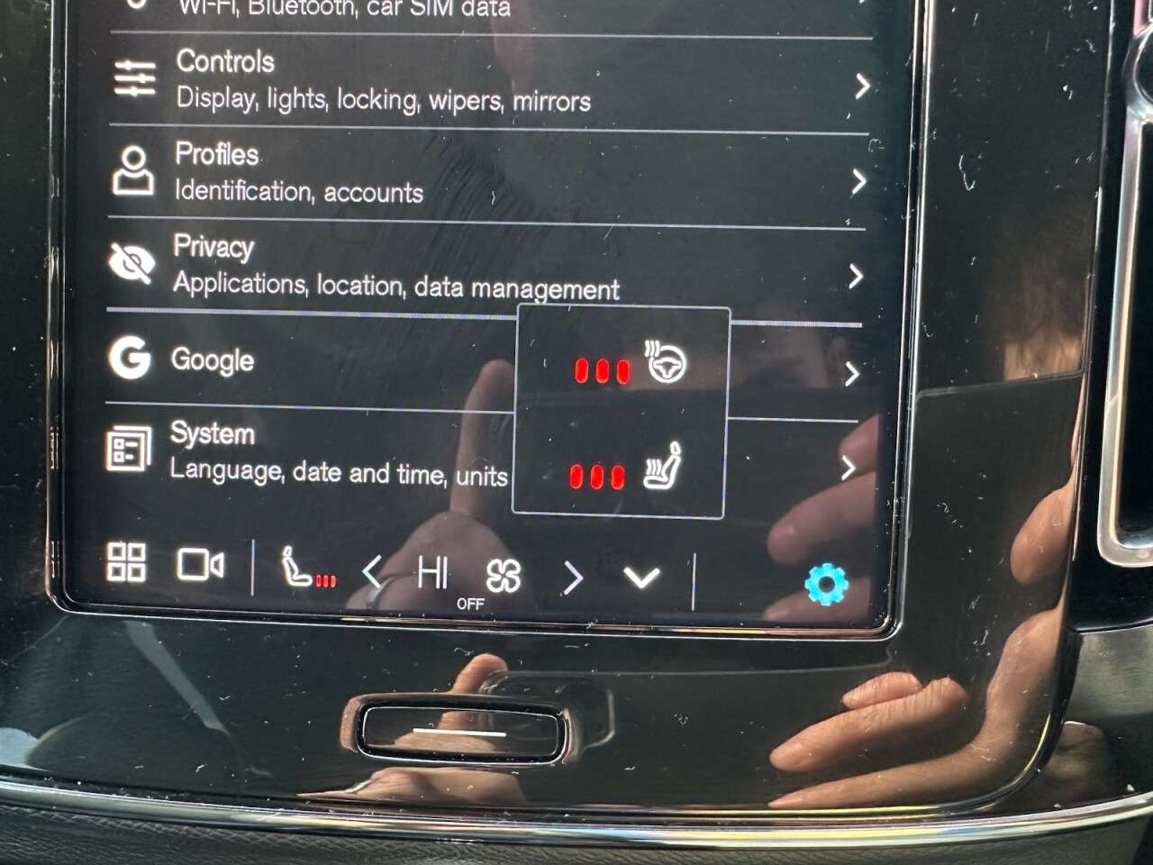 2023 VOLVO C40 2023 VOLVO C40