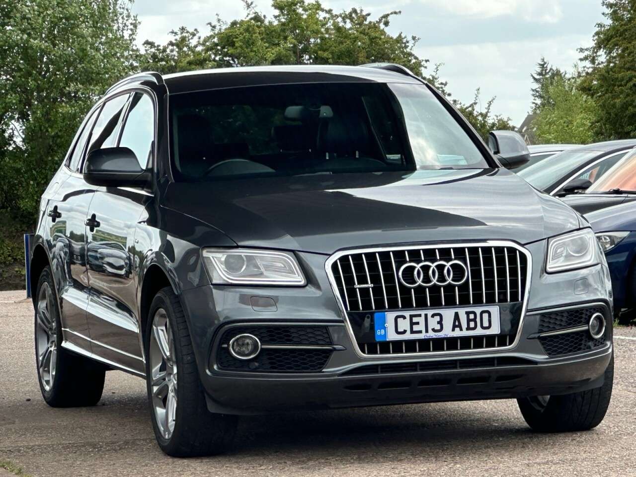 A 2013 AUDI Q5 3.0 TDI V6 S line Plus SUV 5dr Diesel S Tronic quattro Euro 5 (s/s) (245 ps A 2013 AUDI Q5 3.0 TDI V6 S line Plus SUV 5dr Diesel S Tronic quattro Euro 5 (s/s) (245 ps
