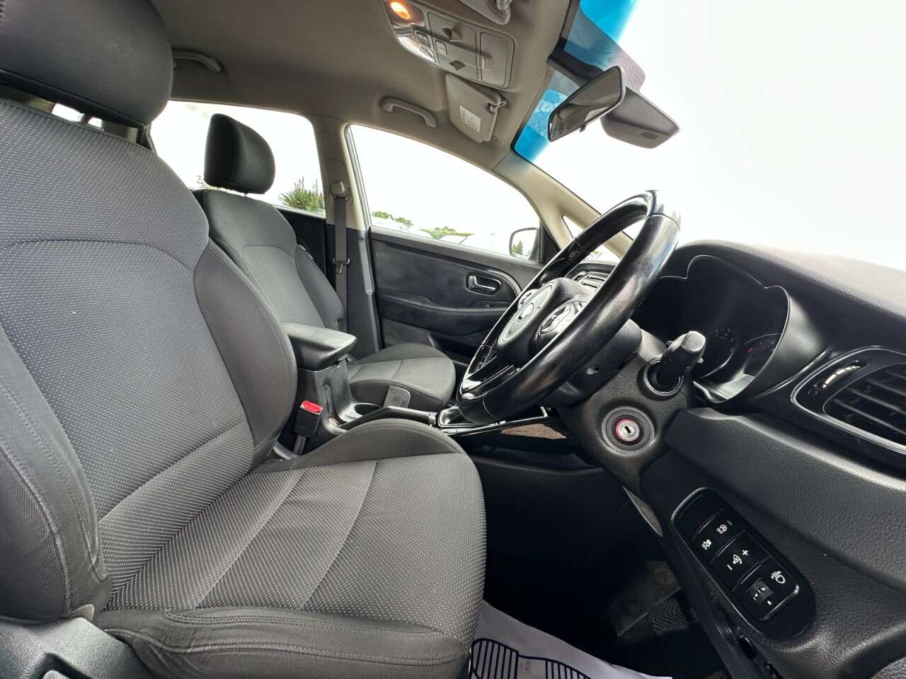 2015 KIA CARENS 2015 KIA CARENS