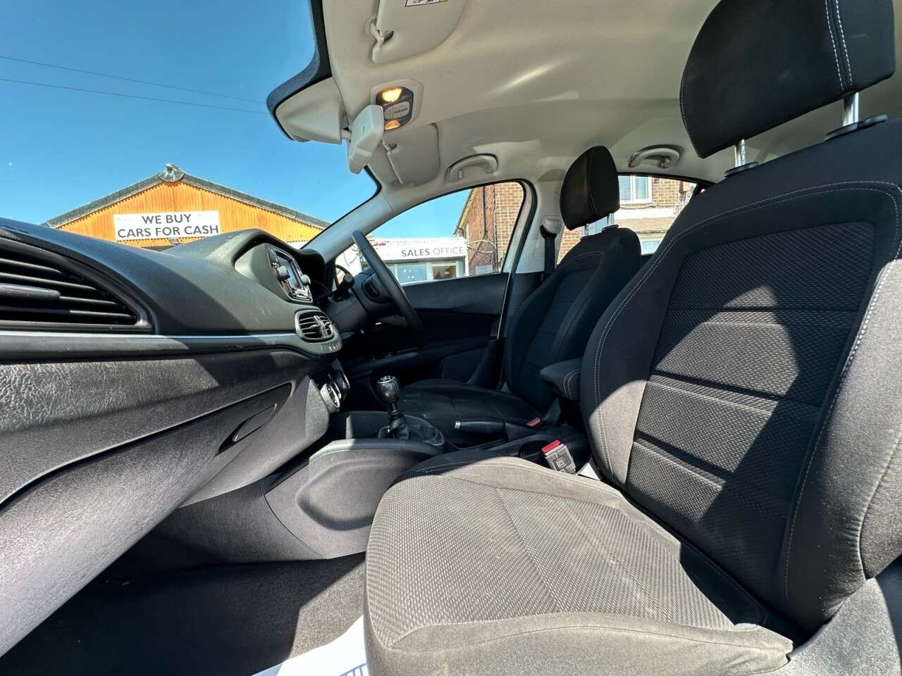 2017 FIAT TIPO 2017 FIAT TIPO