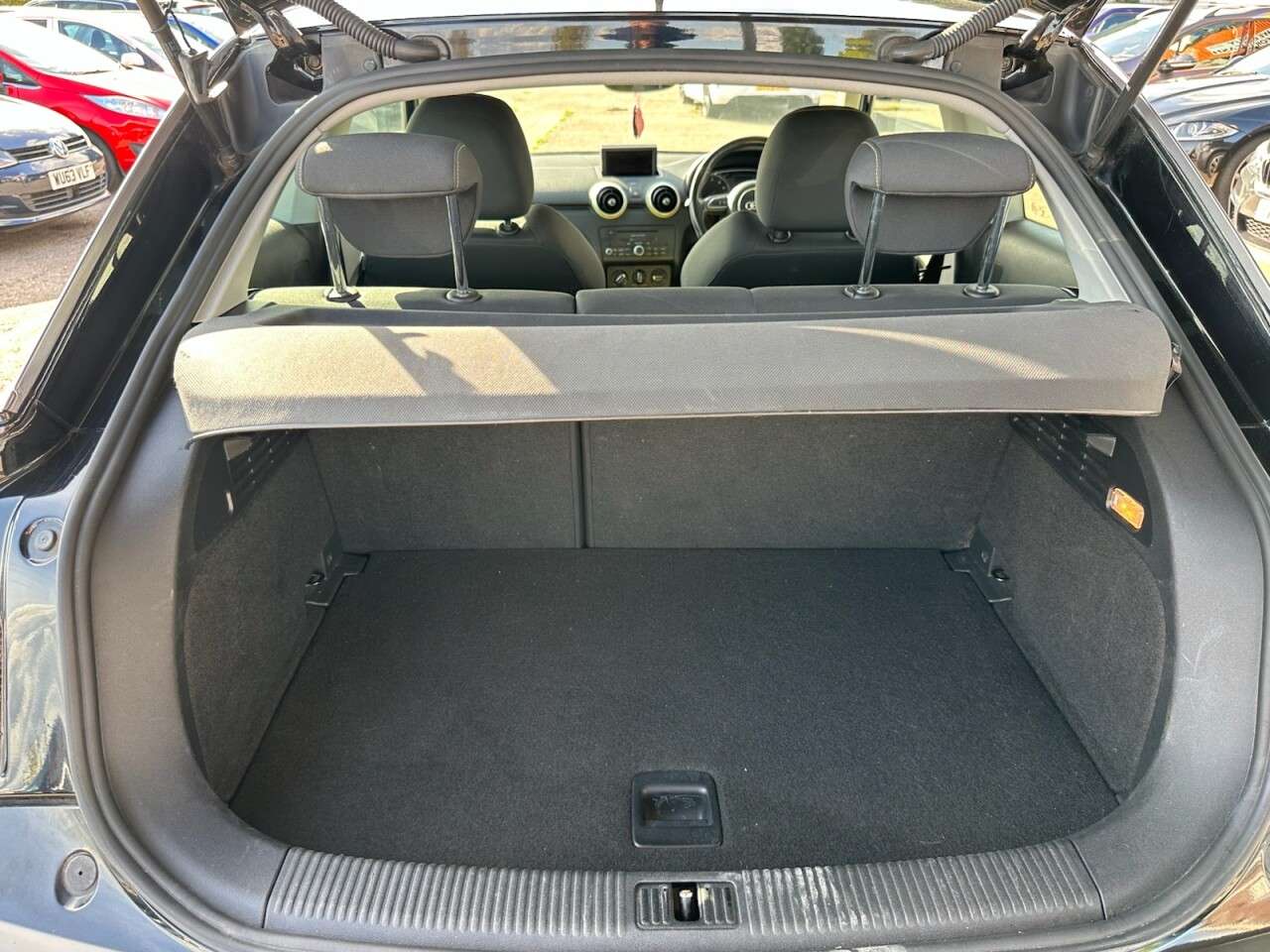 2011 AUDI A1 2011 AUDI A1