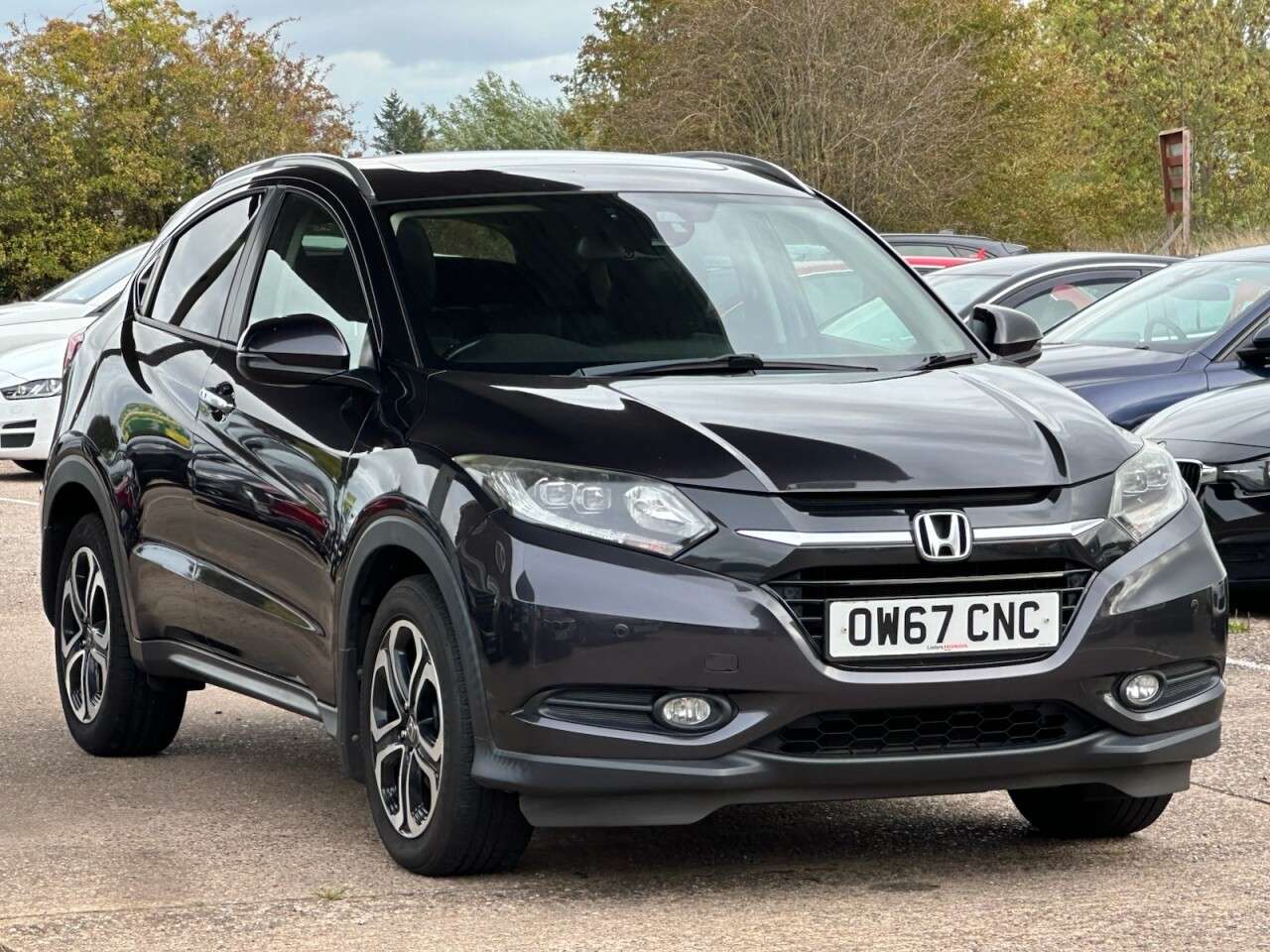 A 2018 HONDA HR-V 1.5 i-VTEC EX SUV 5dr Petrol CVT Euro 6 (s/s) (130 ps) *LEATHER~NAV~SENSORS A 2018 HONDA HR-V 1.5 i-VTEC EX SUV 5dr Petrol CVT Euro 6 (s/s) (130 ps) *LEATHER~NAV~SENSORS