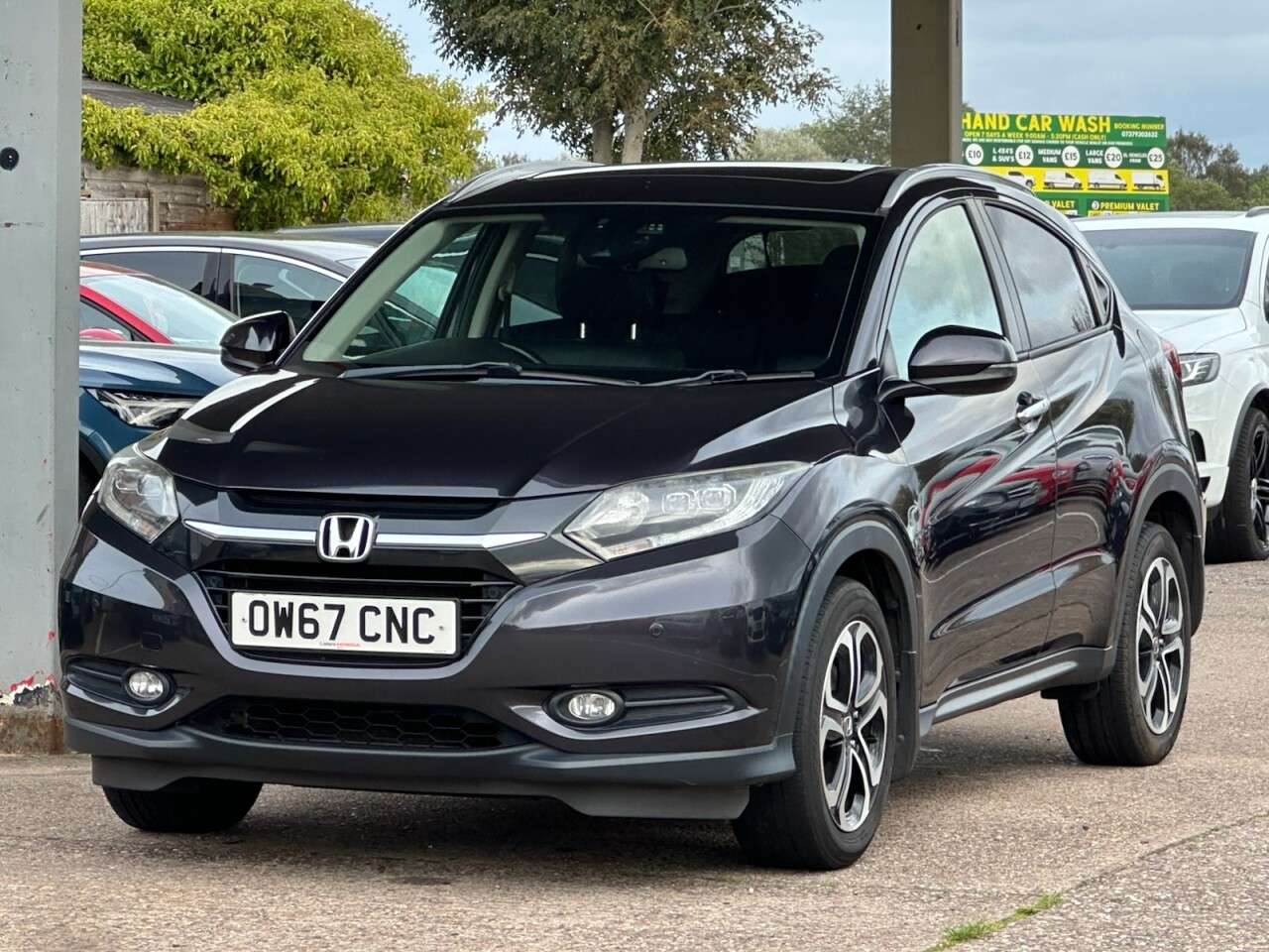A 2018 HONDA HR-V 1.5 i-VTEC EX SUV 5dr Petrol CVT Euro 6 (s/s) (130 ps) *LEATHER~NAV~SENSORS A 2018 HONDA HR-V 1.5 i-VTEC EX SUV 5dr Petrol CVT Euro 6 (s/s) (130 ps) *LEATHER~NAV~SENSORS