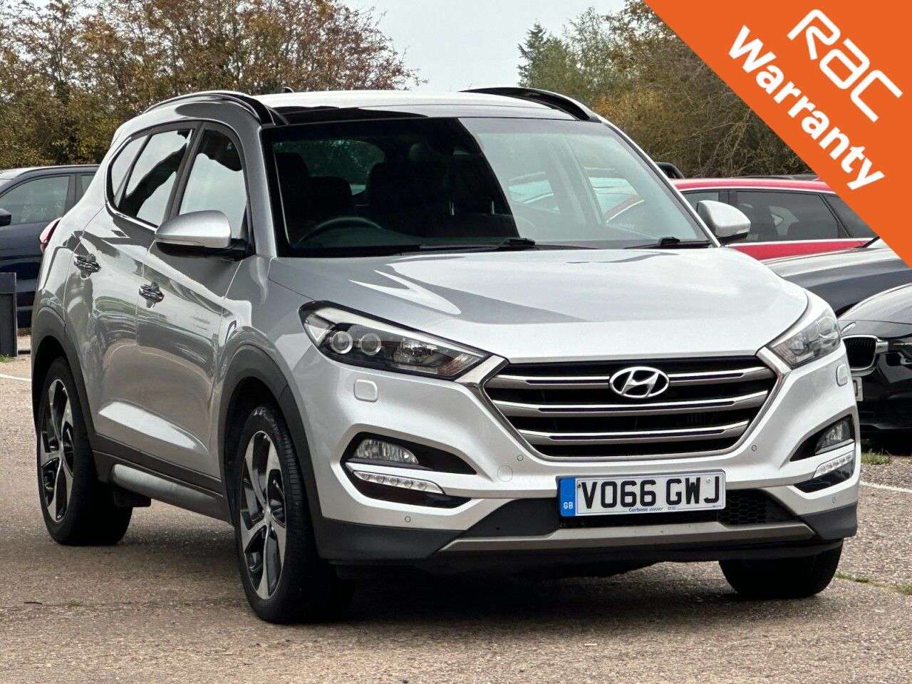 A 2016 HYUNDAI TUCSON 2.0 CRDi Premium SE SUV 5dr Diesel Manual 4WD Euro 6 (185 ps) *NAV~SENSORS~ A 2016 HYUNDAI TUCSON 2.0 CRDi Premium SE SUV 5dr Diesel Manual 4WD Euro 6 (185 ps) *NAV~SENSORS~