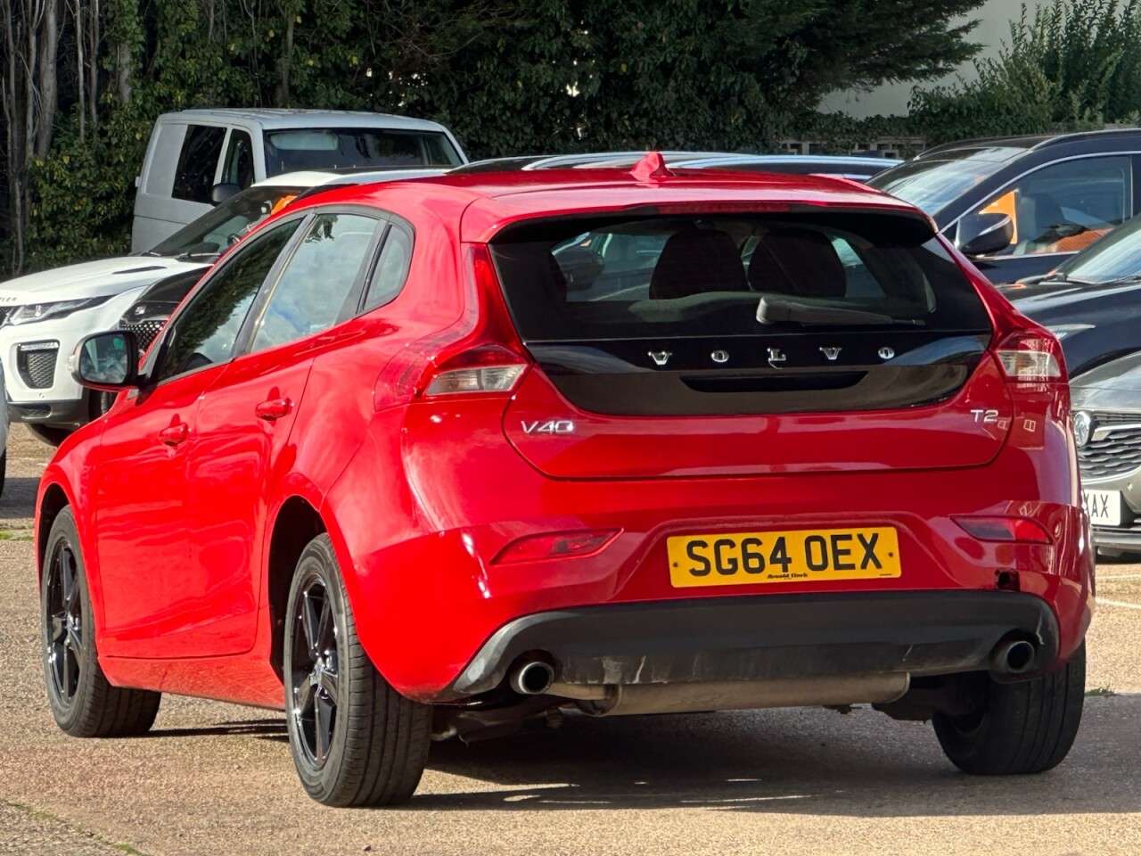 2014 VOLVO V40 2014 VOLVO V40